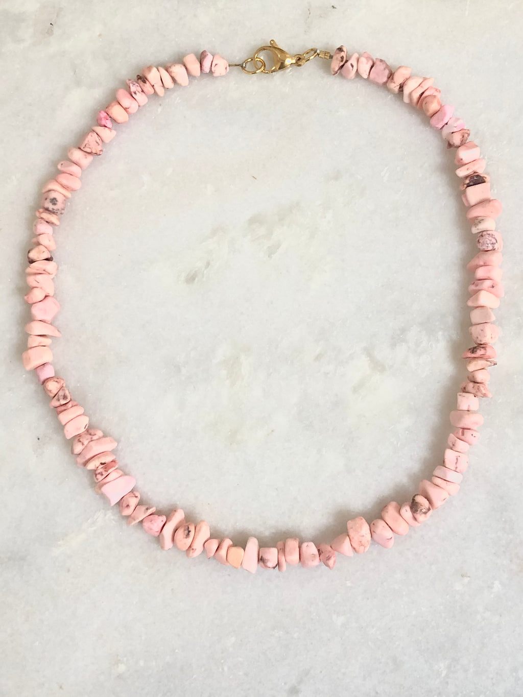 "Necklace Blush"