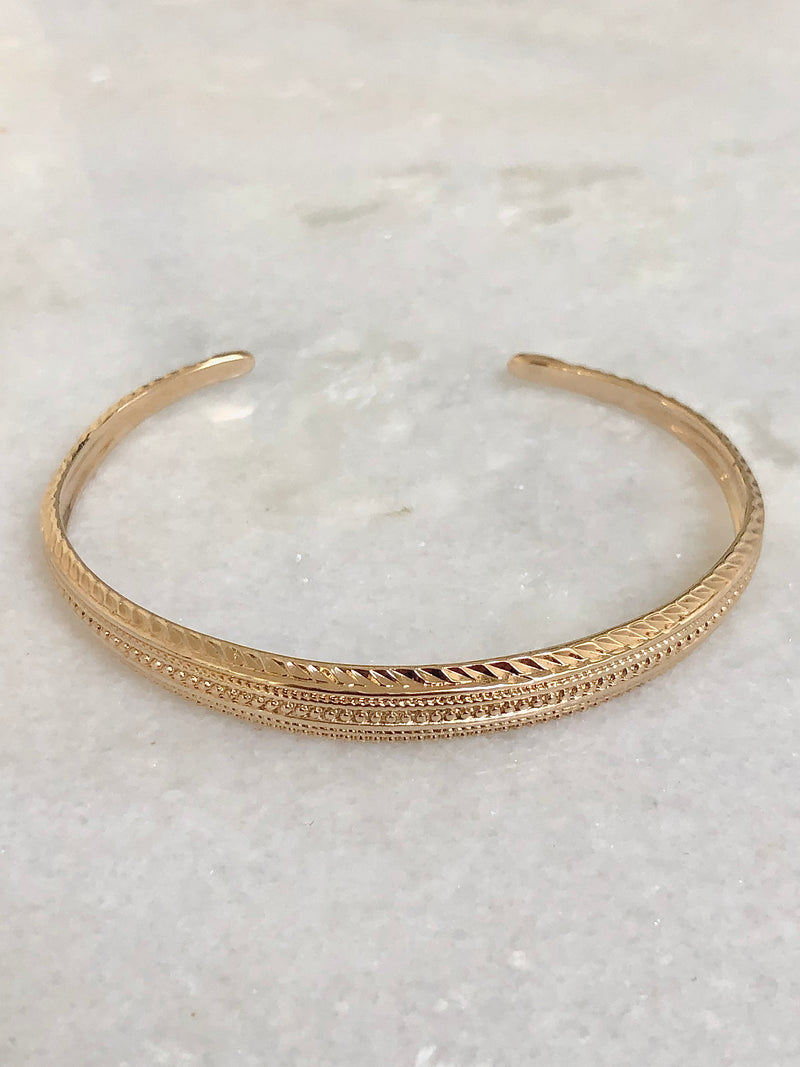 "Bangle with Pattern"
