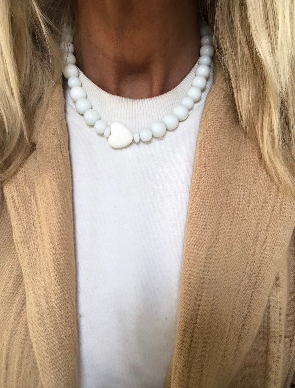 "Necklace white ceramic heart"