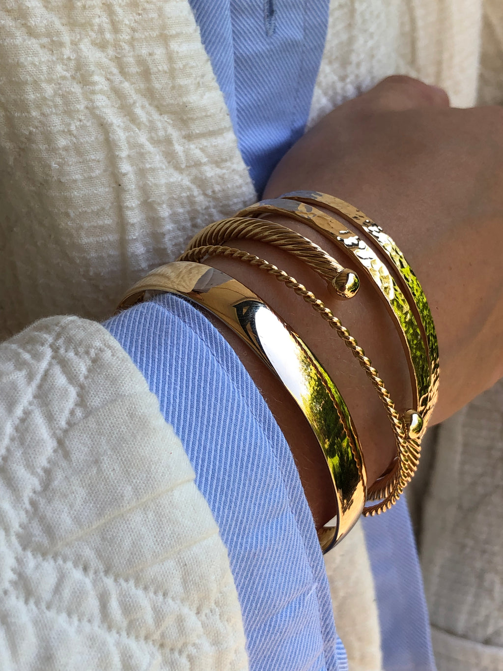"Twisted Bangle (Thick)"