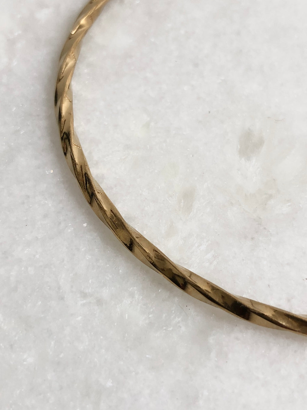 "Twisted Bangle Thin"