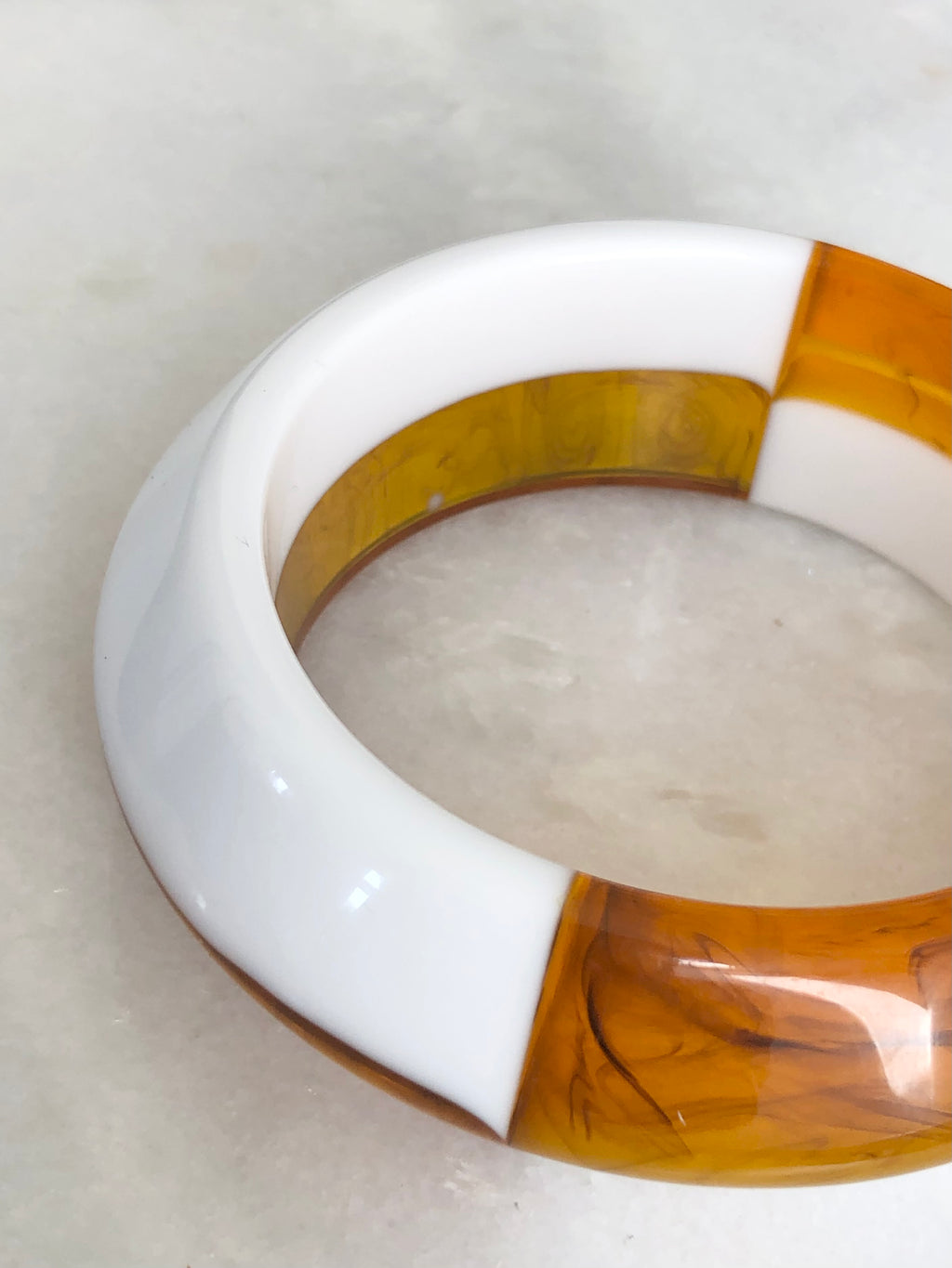 "Bracelet Brown/White Block colour"
